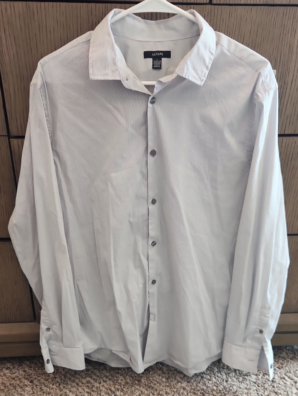 Alfani Men’s Light Gray Long-Sleeve Dress Shirt